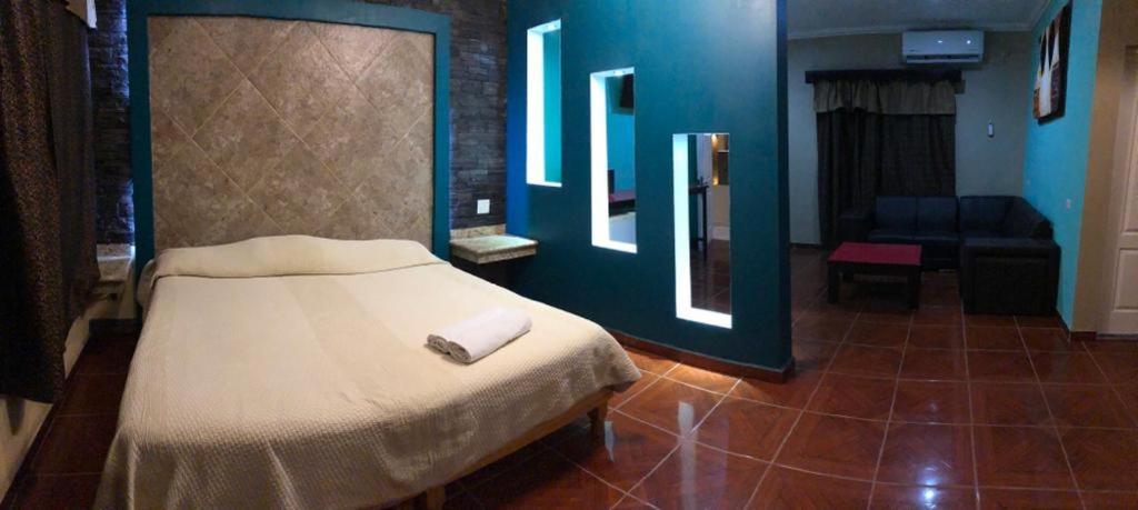 Hotel Paraiso Del Valle Ciudad Constitución Exteriör bild